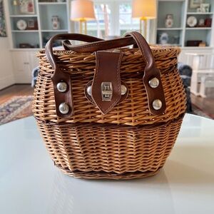 COPY - BASKET VINTAGE PURSE